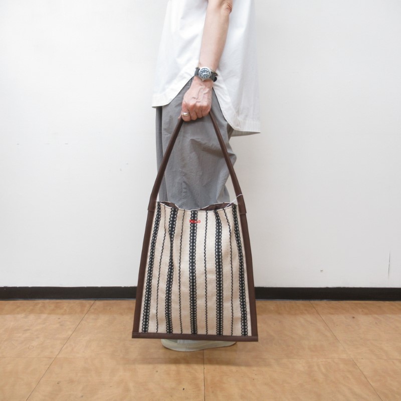 Finissage カドルフラットトート BK02/10880